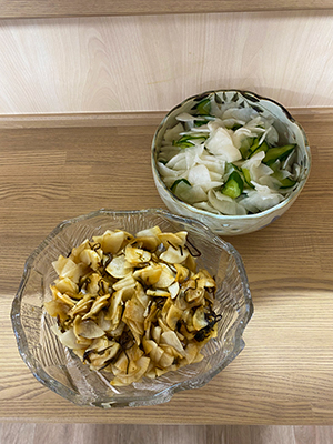 大根の煮物と浅漬け
