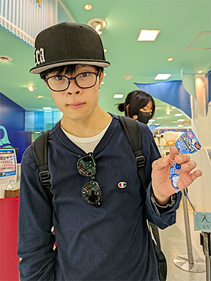 イルカのキーホルダーと