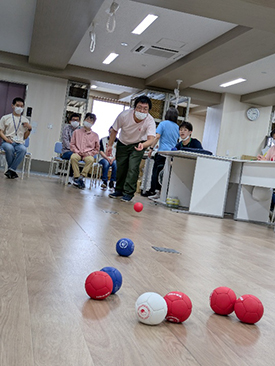 ボッチャを楽しむ様子